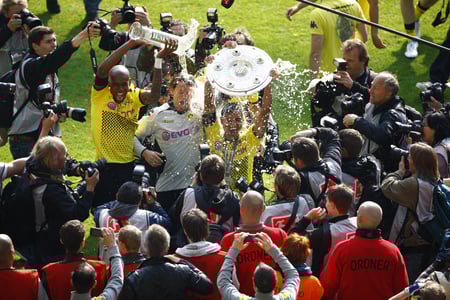 2011-05-14T120000Z_1799564864_GM1E7781TP301_RTRMADP_3_GERMAN-SOCCER