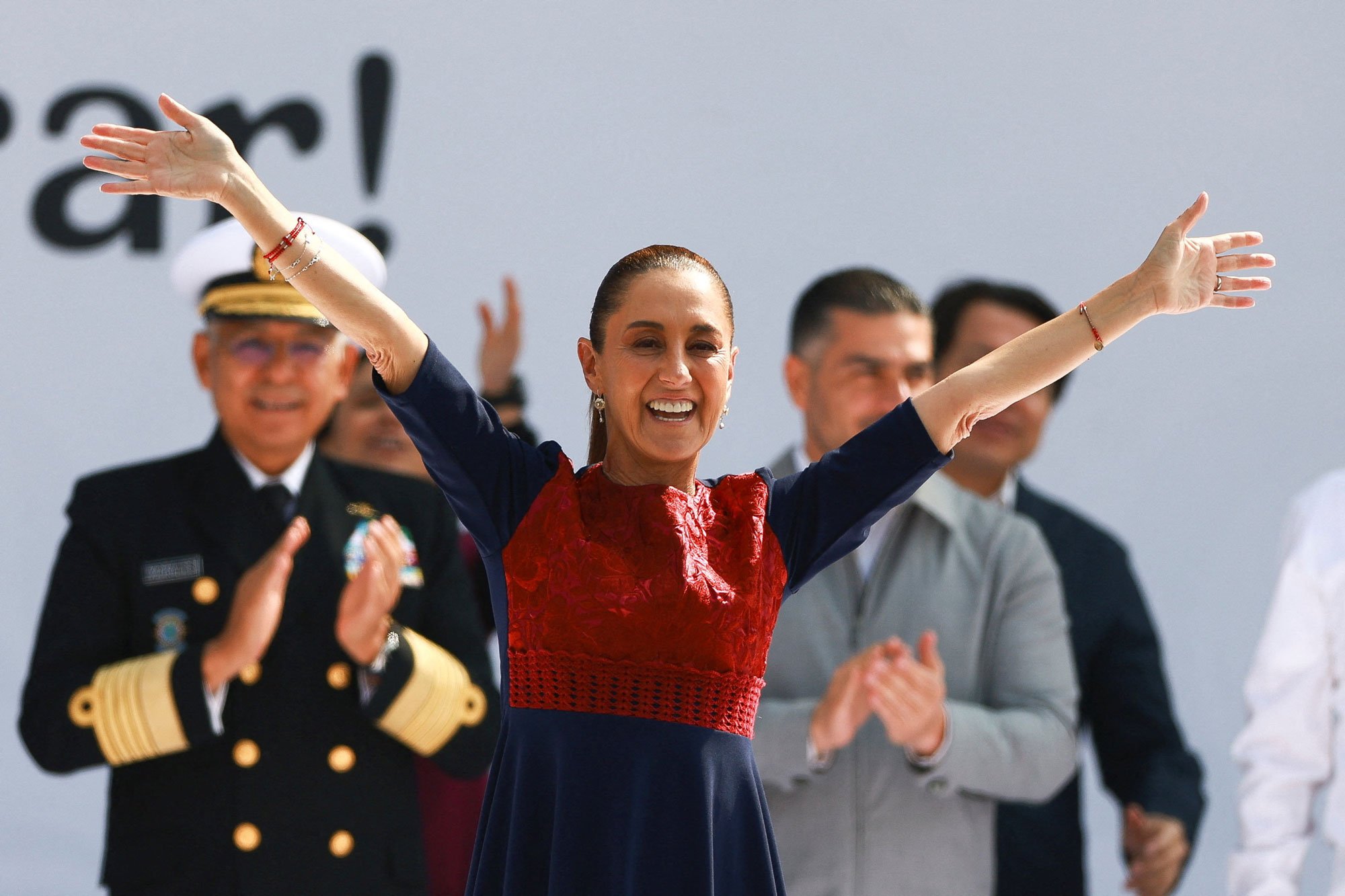 2025-12-06T184019Z_1464372522_RC26BIAOQ8QT_RTRMADP_3_MEXICO-POLITICS