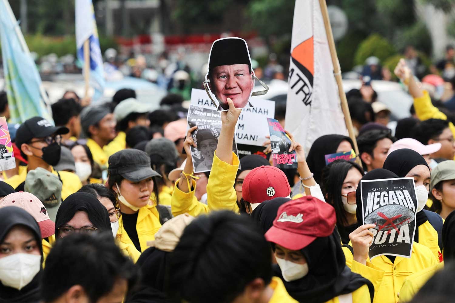 2026-06-12T083610Z_342343598_RC27SLALI2C6_RTRMADP_3_INDONESIA-PROTESTS