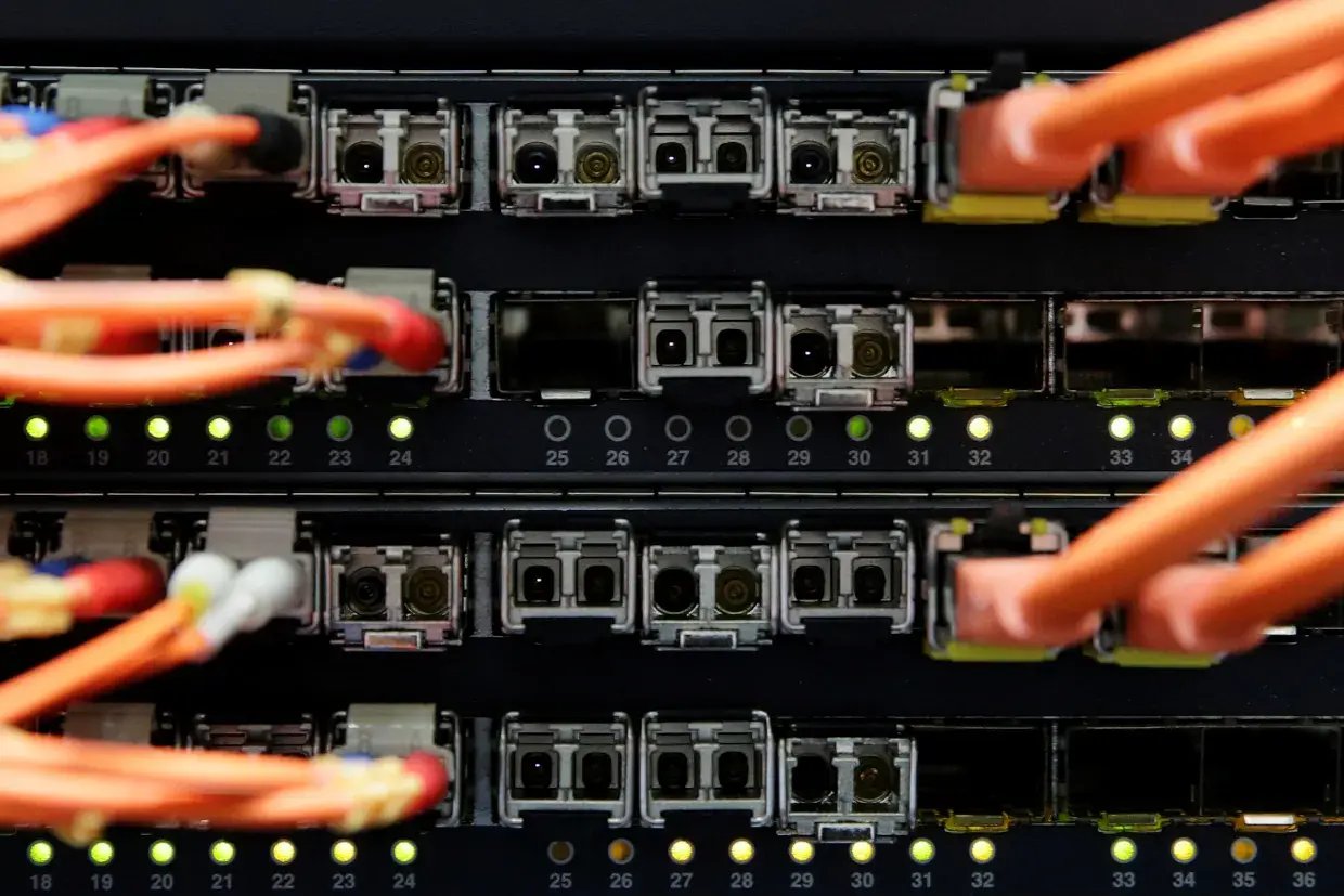 reuters-global-news-agency-global-technology-1240px