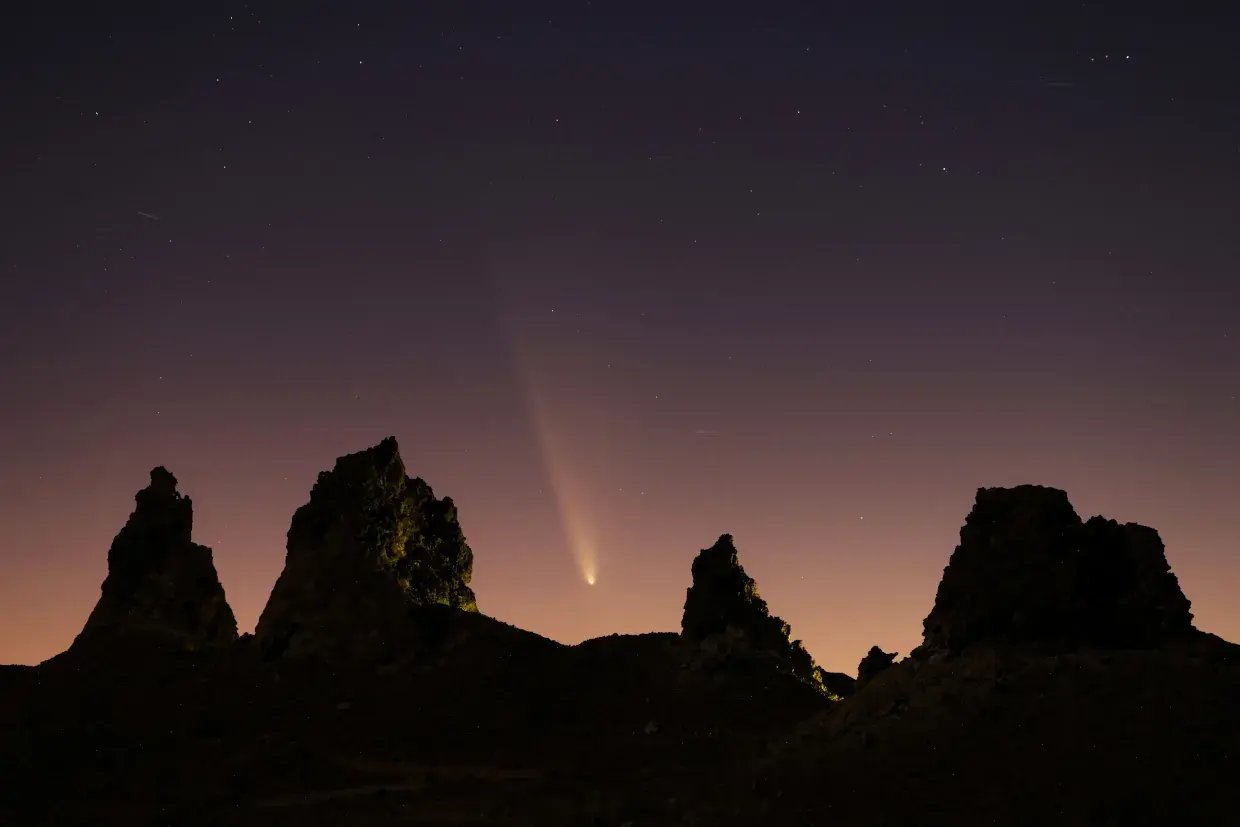 reuters-global-news-agency-content-usa-comet-1240px