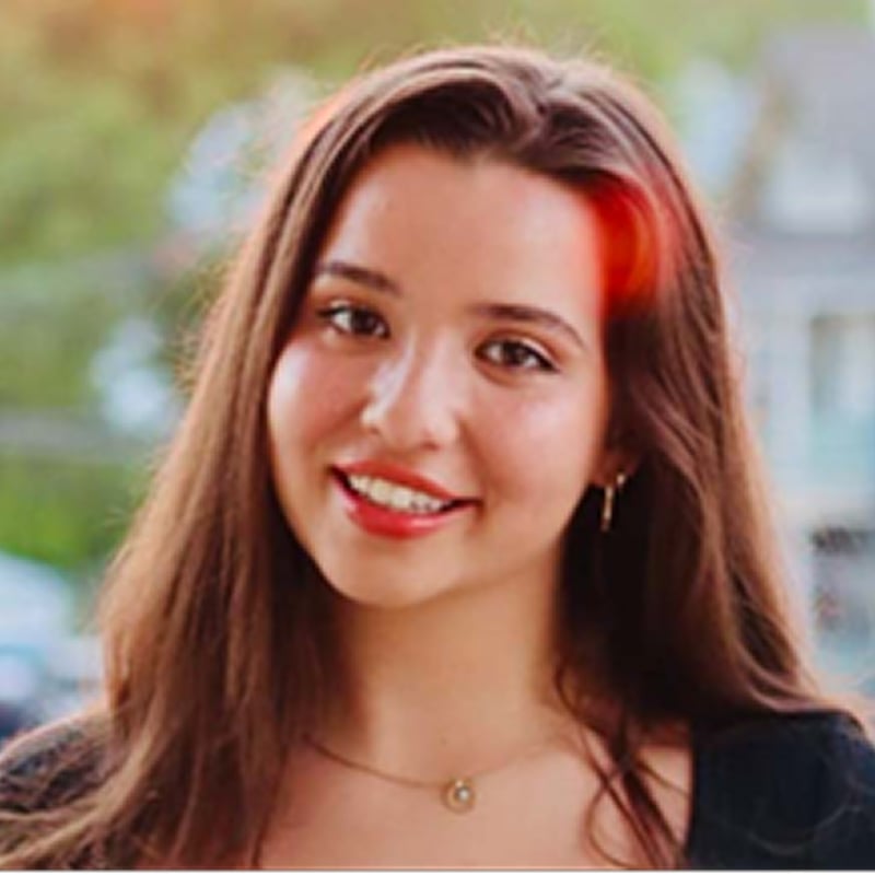 Samantha Marshak, Samantha