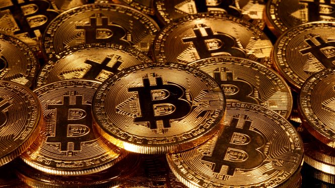 2020-07-26T185622Z_1_LYNXNPEG6P0JE-OCABS_RTROPTP_4_CBUSINESS-US-CRYPTO-CURRENCIES-BITCOIN