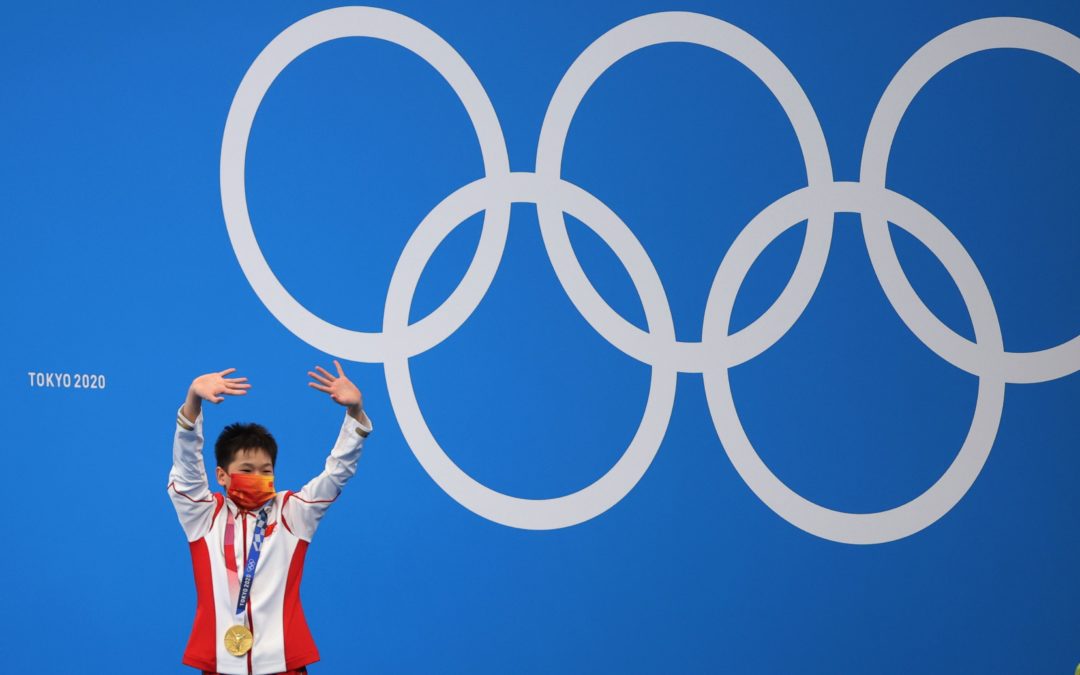 Olympics-Diving-China’s teenage diving queens bag 10m platform gold and silver