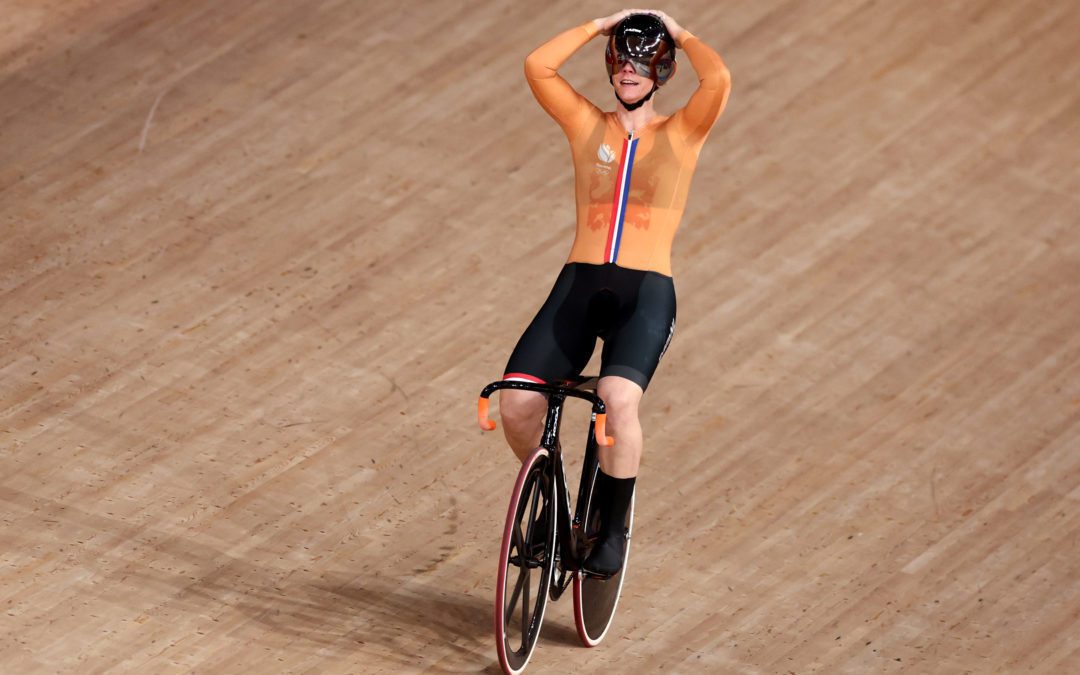 Olympics-Cycling-Dutch rider Braspennincx claims surprise gold in keirin