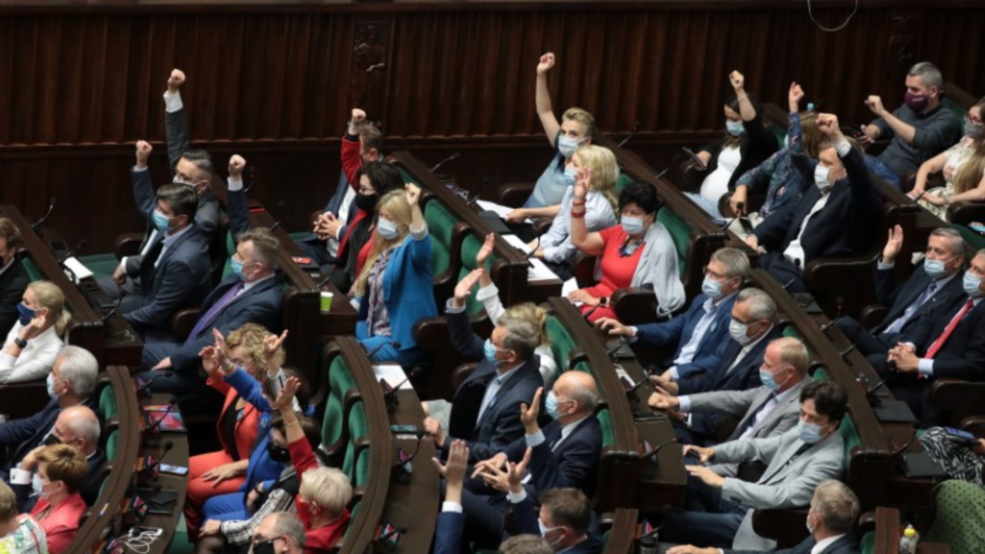 Polish lower house passes media reform bill, which U.S. denounces