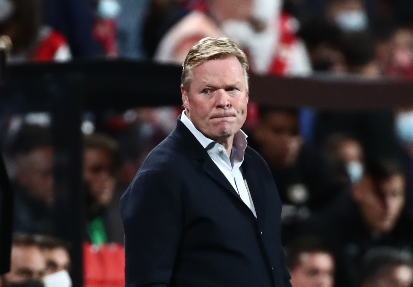 Soccer-Barcelona sack coach Koeman after poor run of results