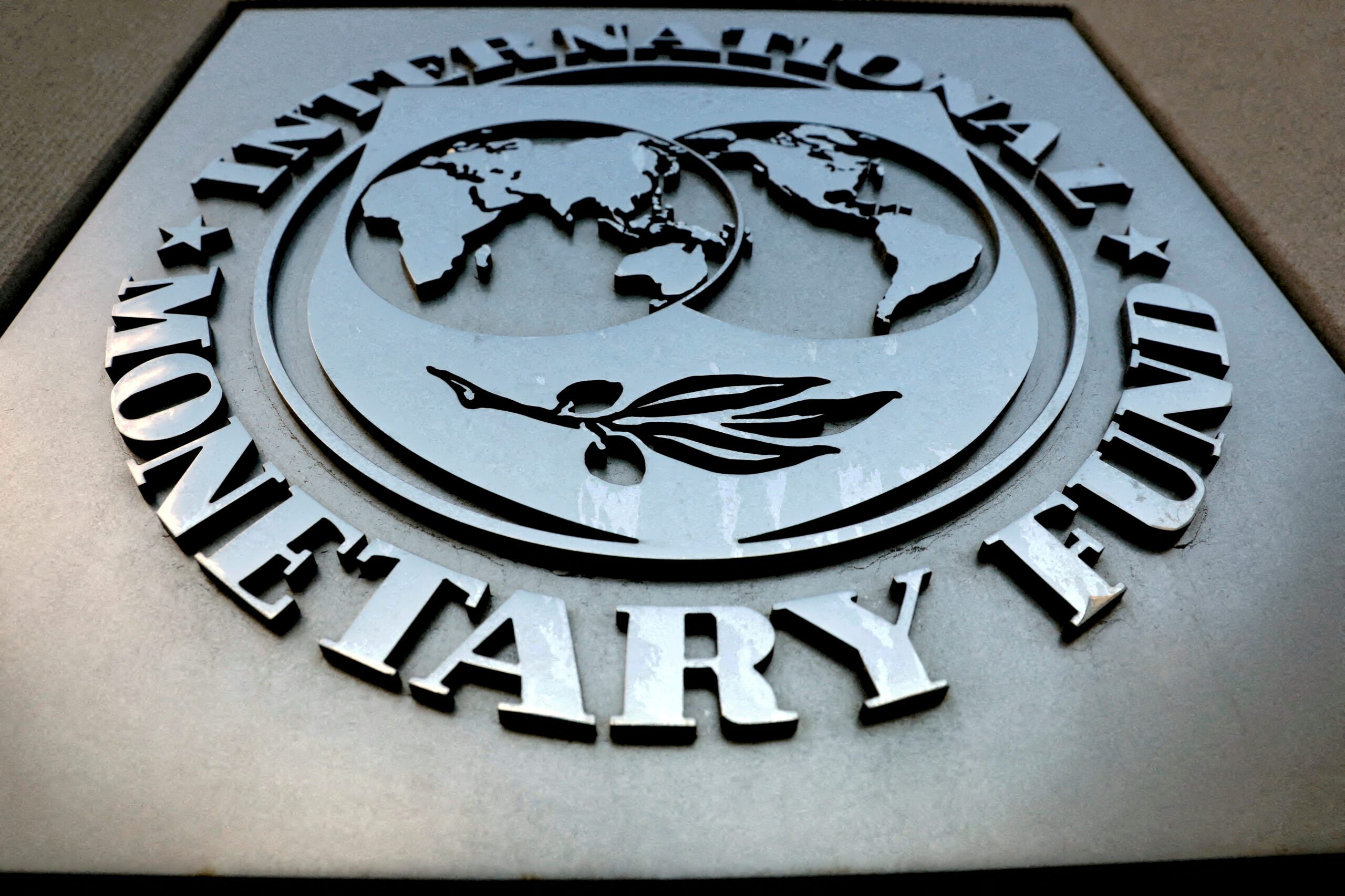 The International Monetary Fund (IMF) logo is seen outside the headquarters building in Washington, U.S., September 4, 2018. REUTERS/Yuri Gripas/File Photo