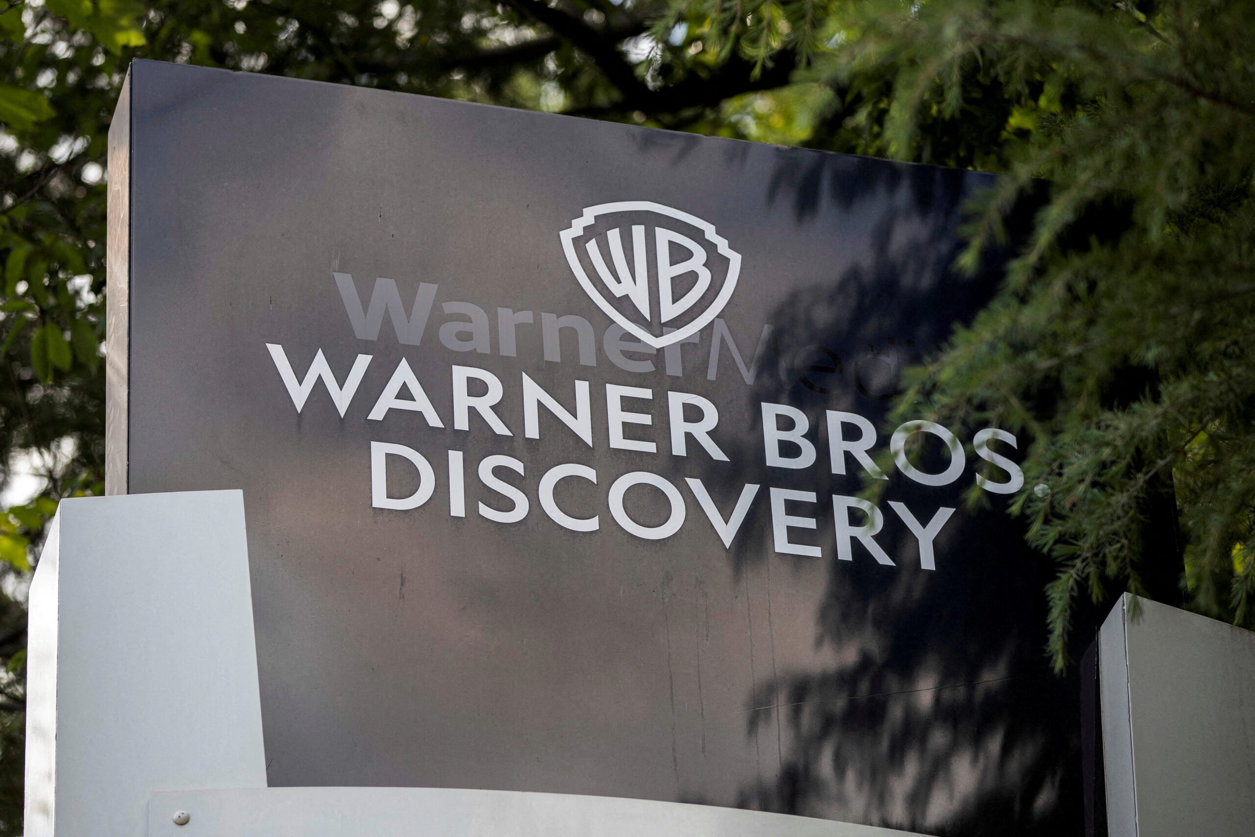 FILE PHOTO: The exterior of the Warner Bros. Discovery Atlanta campus is pictured in Atlanta, Georgia, U.S. May 2, 2023.   REUTERS/Alyssa Pointer/File Photo/File Photo